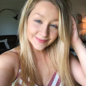 Meet your Posher, Roxanne